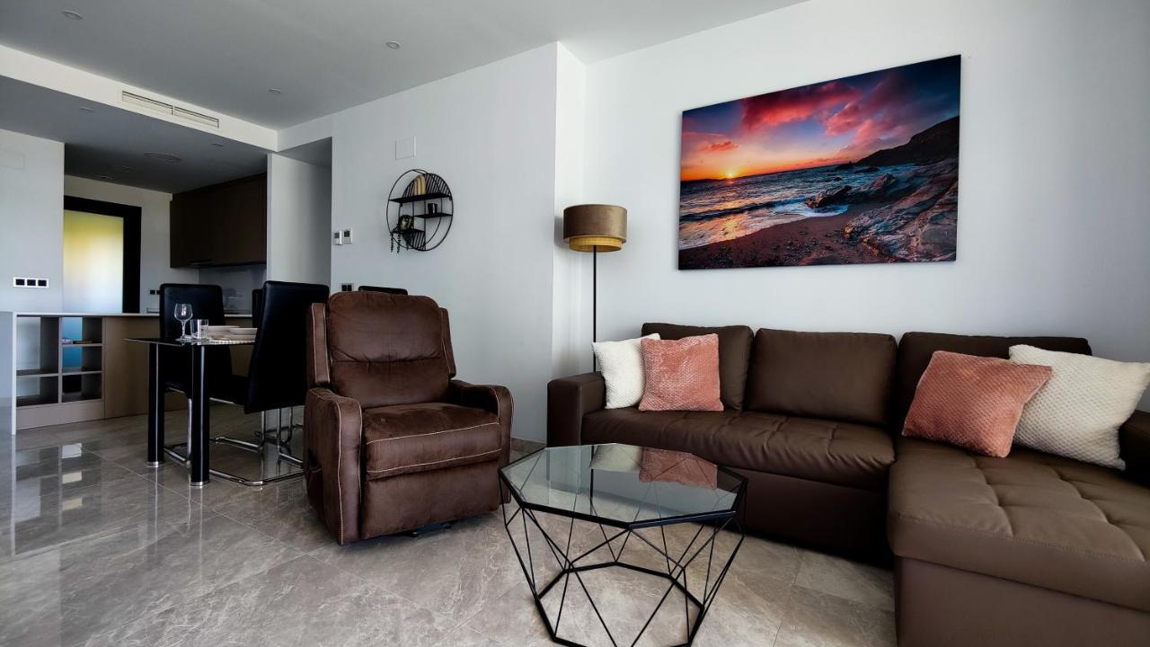 Sunset Waves Relax Apartment بينايدورم المظهر الخارجي الصورة