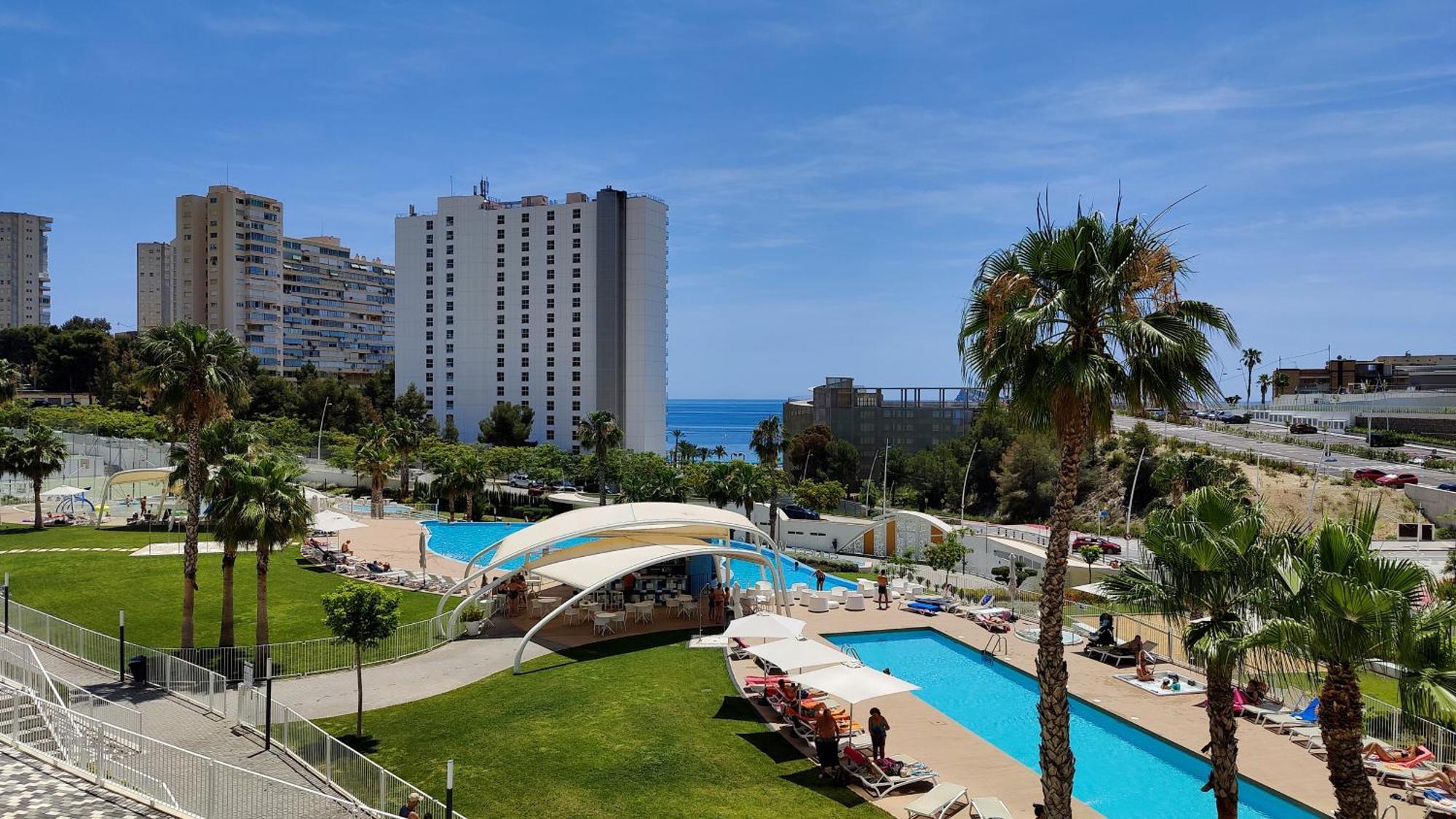 Sunset Waves Relax Apartment بينايدورم المظهر الخارجي الصورة